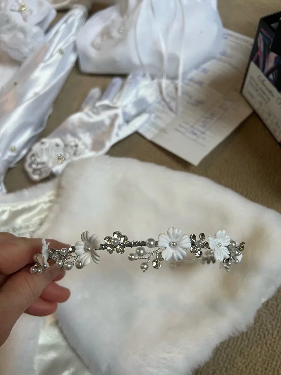 Holy communion girls accessories - Image 1