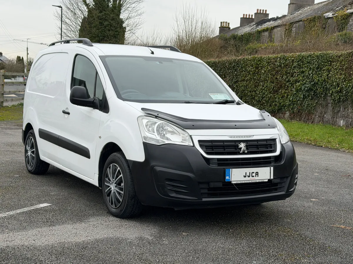 ABSOLUTELY IMMACULATE 3 SEATER PARTNER NEW TEST - Image 1