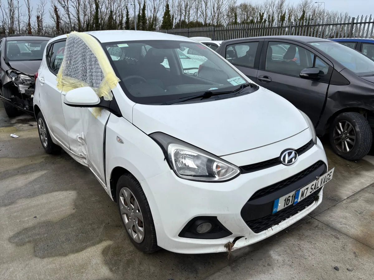 16 i10 1.0 Petrol 80km Drives - Image 2