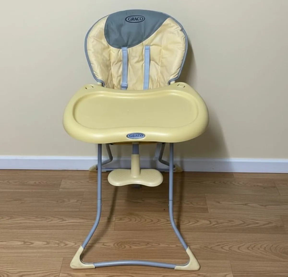 Graco Baby High Chair & Removable Tray - Image 2