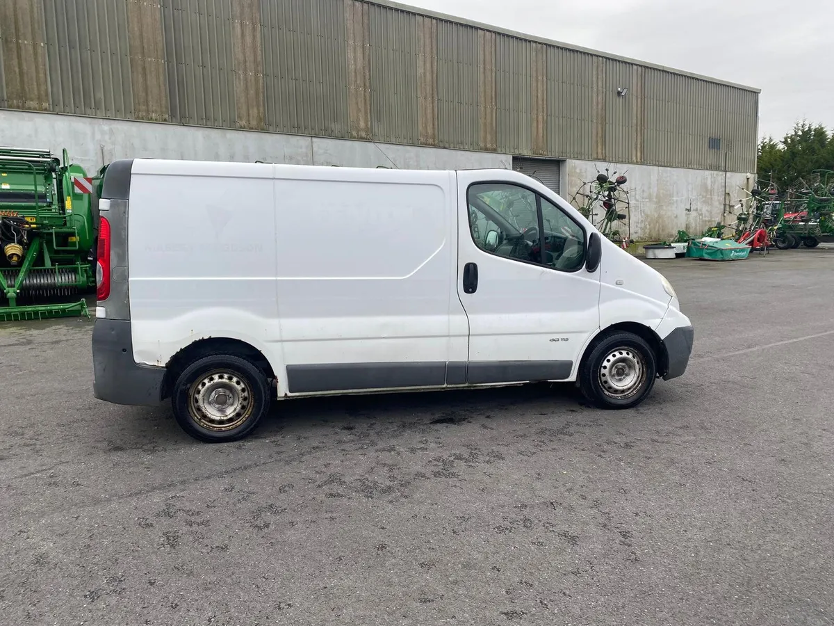 Nissan Primastar 2011 - Image 2