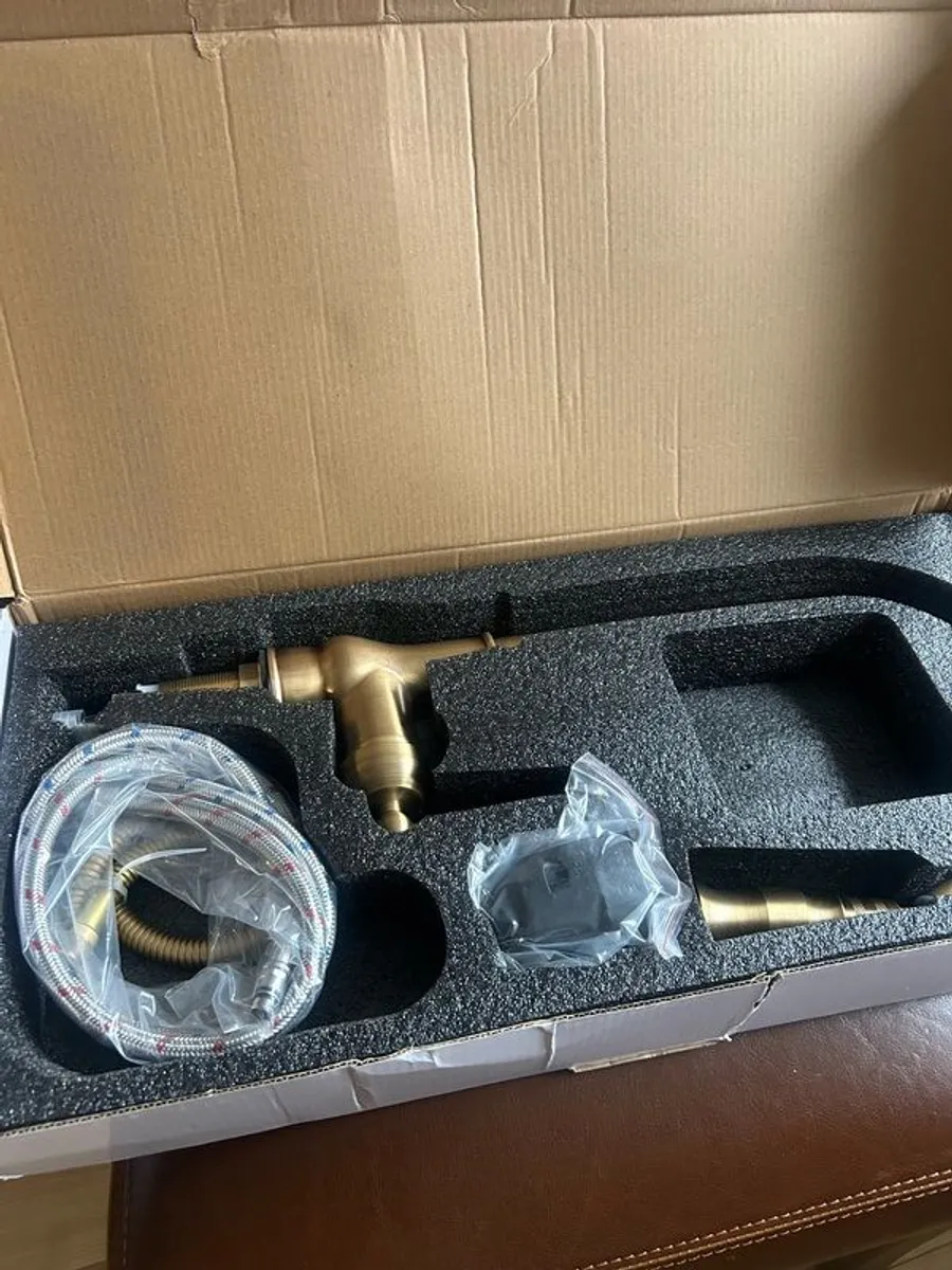 Taps for kitchen - Image 2