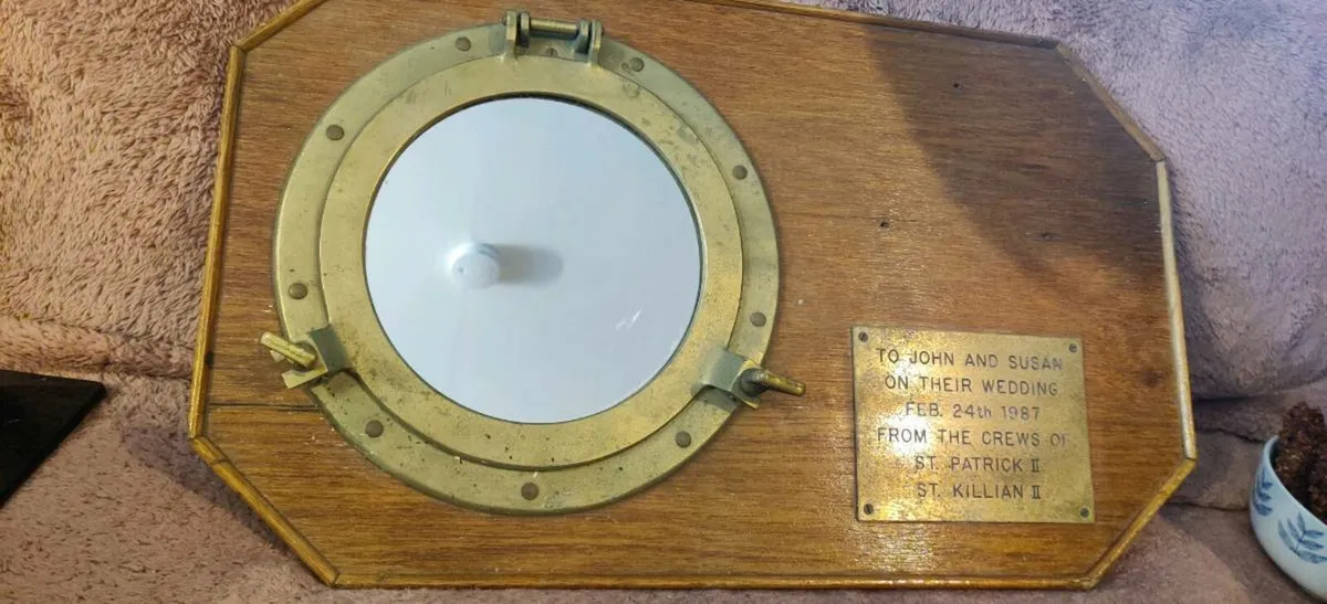 The original Vintage brass plaque - Image 4