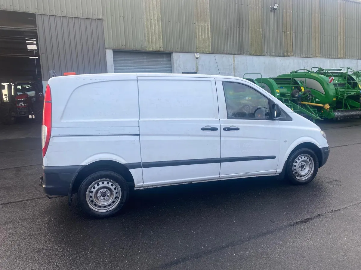 Mercedes-Benz Other 2007 - Image 2