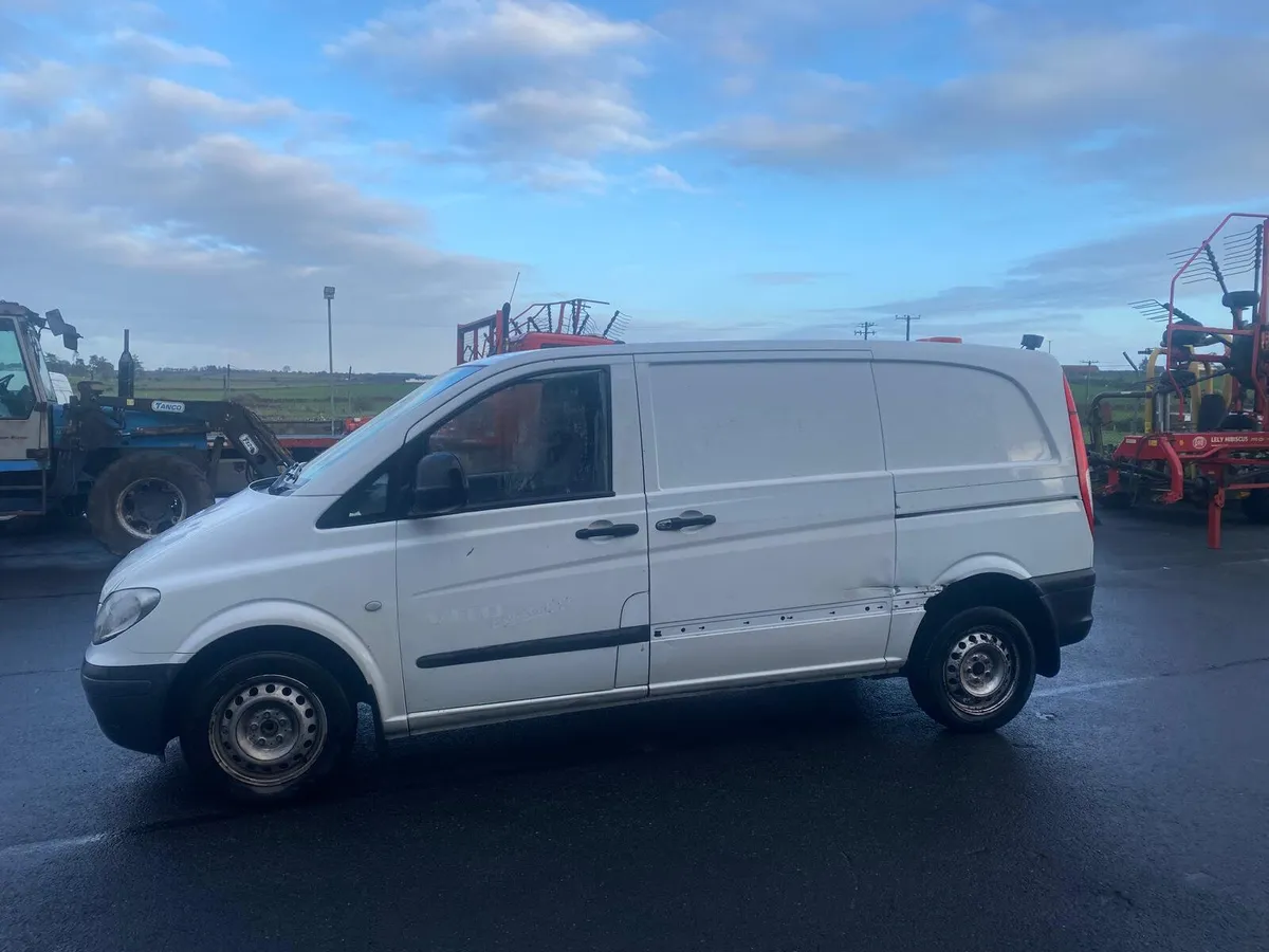 Mercedes-Benz Other 2007 - Image 3