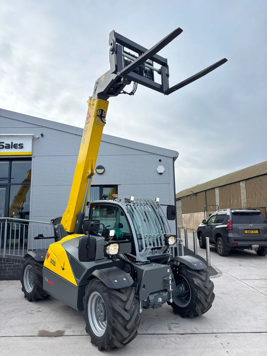 New Wacker Neuson 6m TH625 telehandlers in stock - Image 4