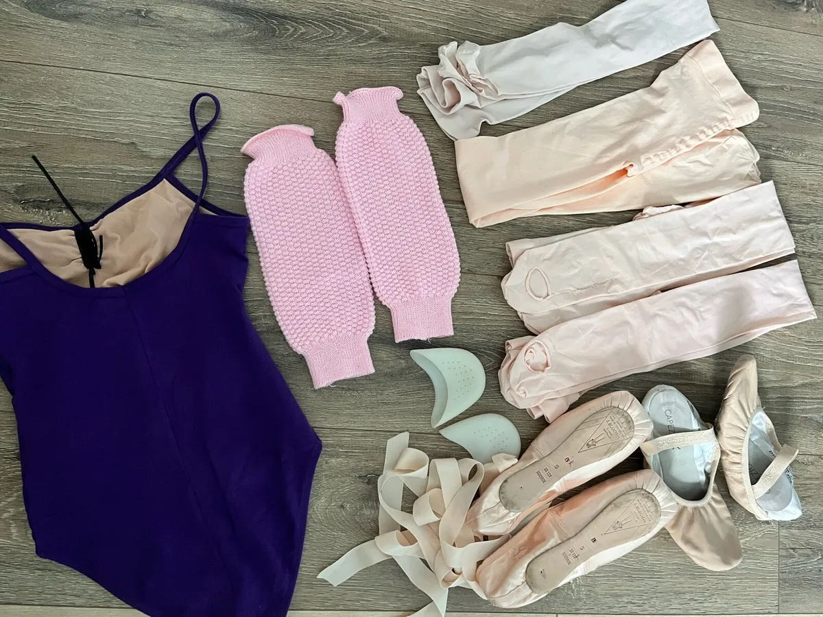 For sale ballets clothes - Image 3