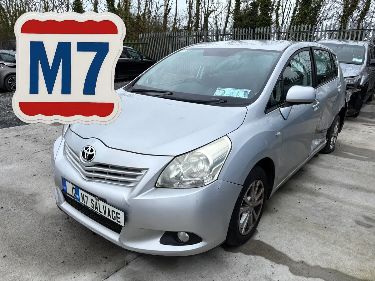 12 Verso D4D 2.0 7 Seats Drives 130k miles - Image 1