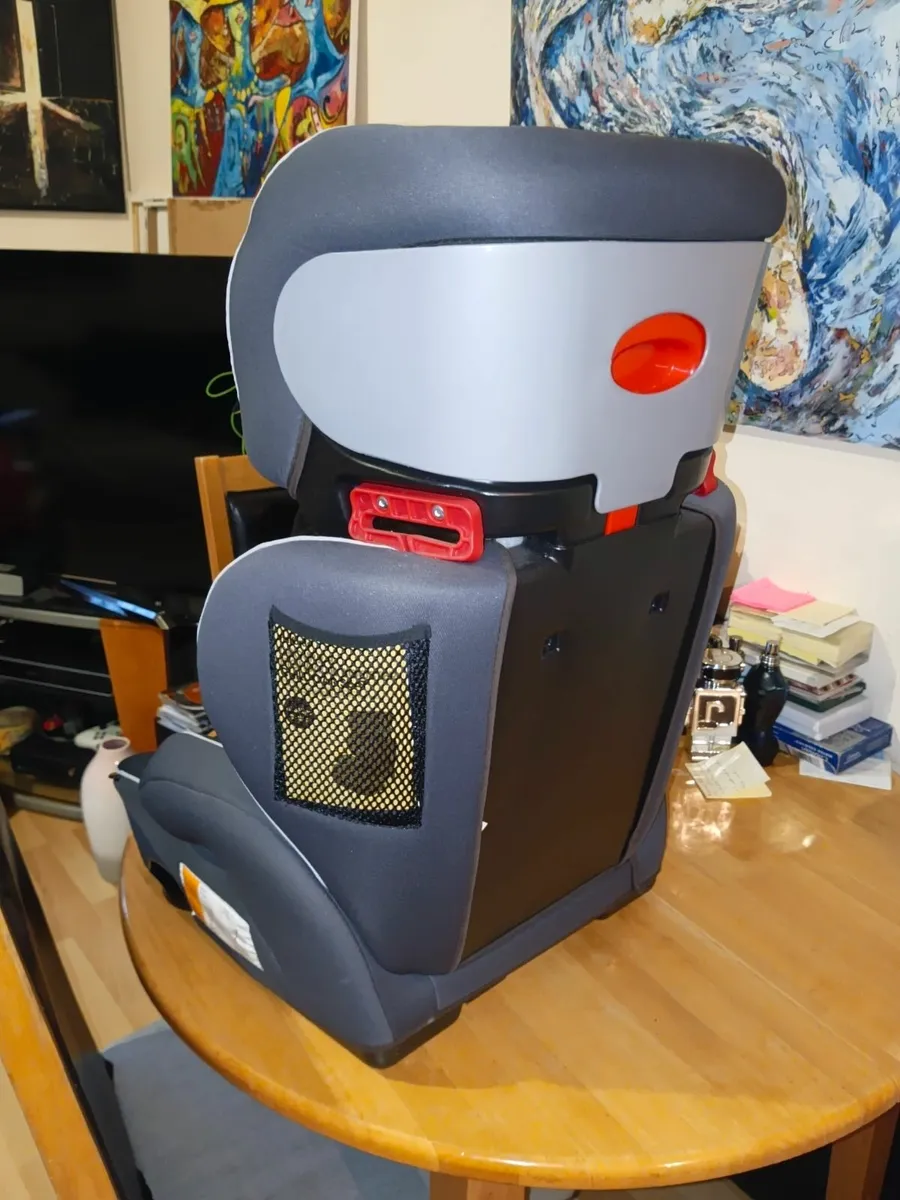 Children's car seat - Image 2