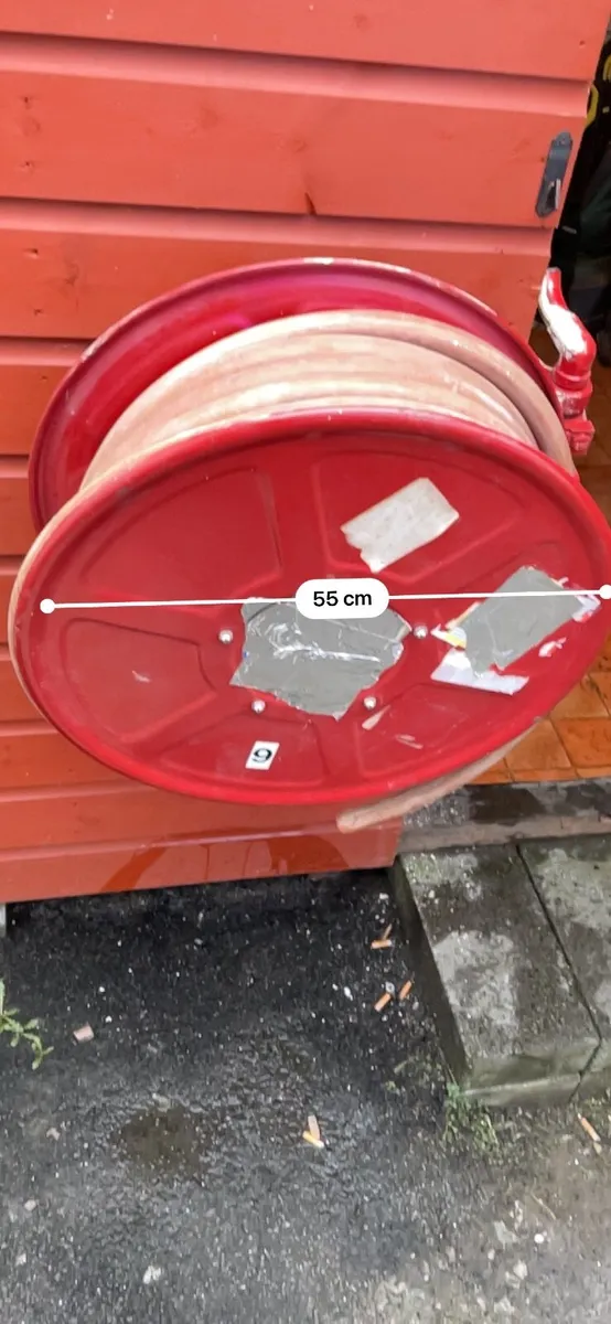 fire hose reel - Image 1