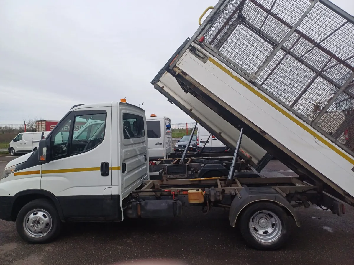🛞CHOICE OF 3- 3.5 TONNE TIPPERS🔥 - Image 4