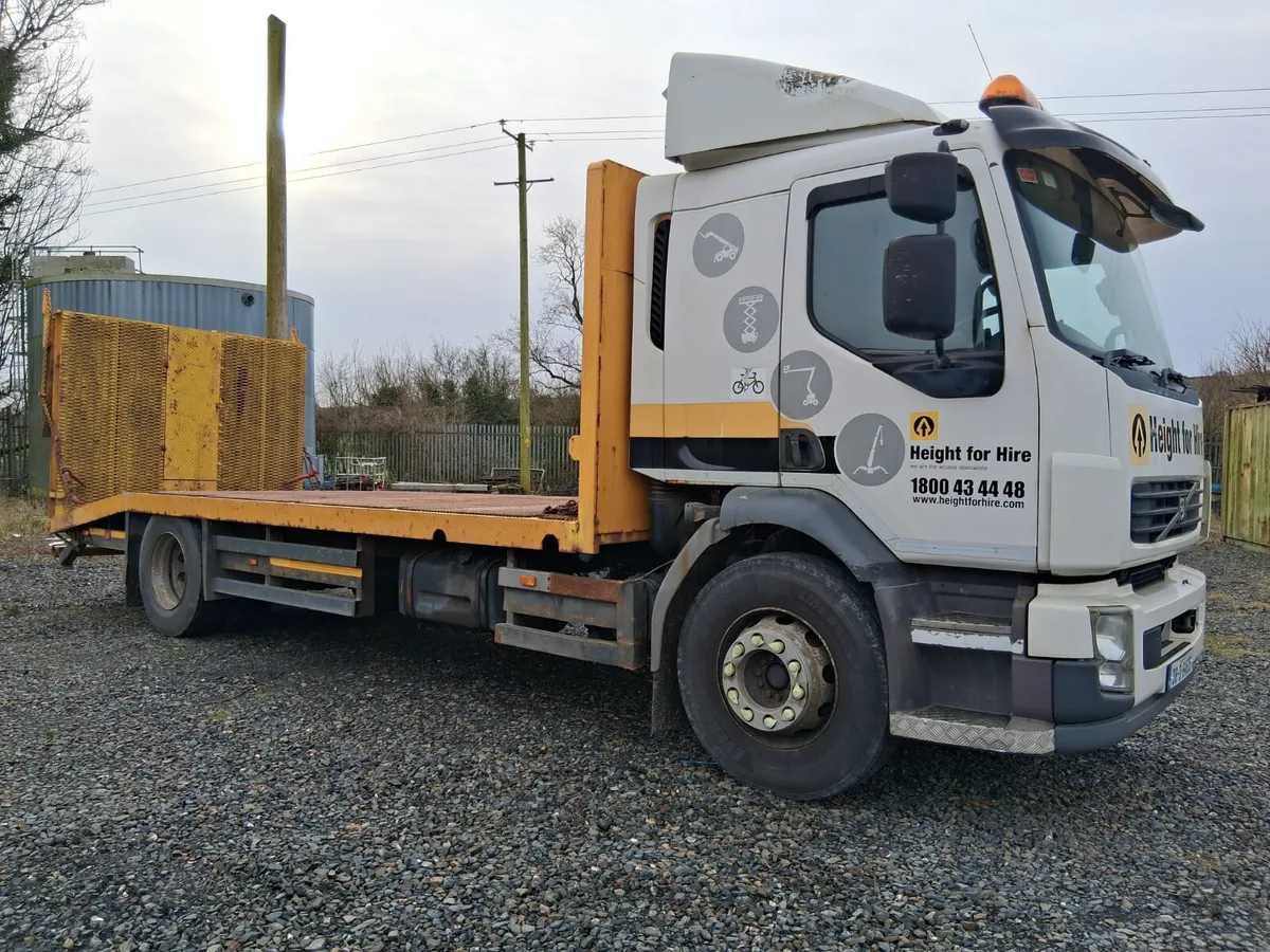 Volvo FLH 18 T  2008 Beavertail 4 x 2 - Image 2