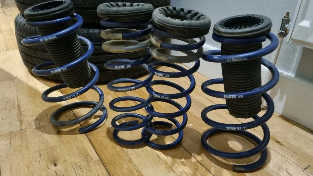 X4 H&R lowering springs volvo/ford - Image 1