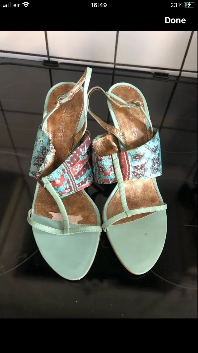 Ladies Nine West shies size 5 €20 - Image 1