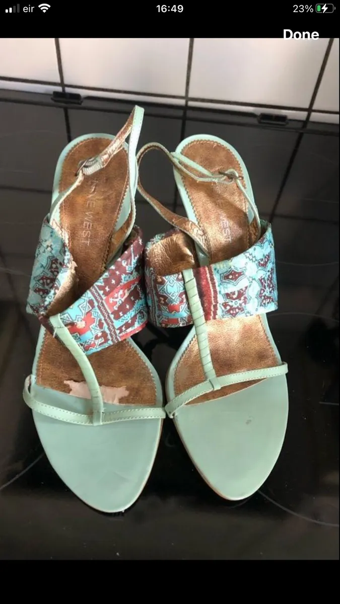 Ladies Nine West shies size 5 €20 - Image 2