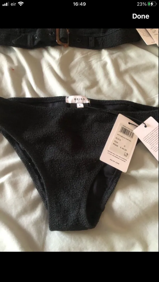Ladies  BNWT Bikini top size M bottoms S €30 - Image 2