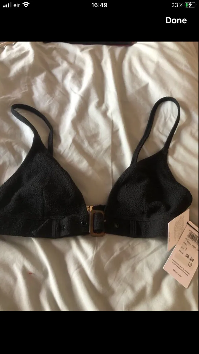 Ladies  BNWT Bikini top size M bottoms S €30 - Image 4