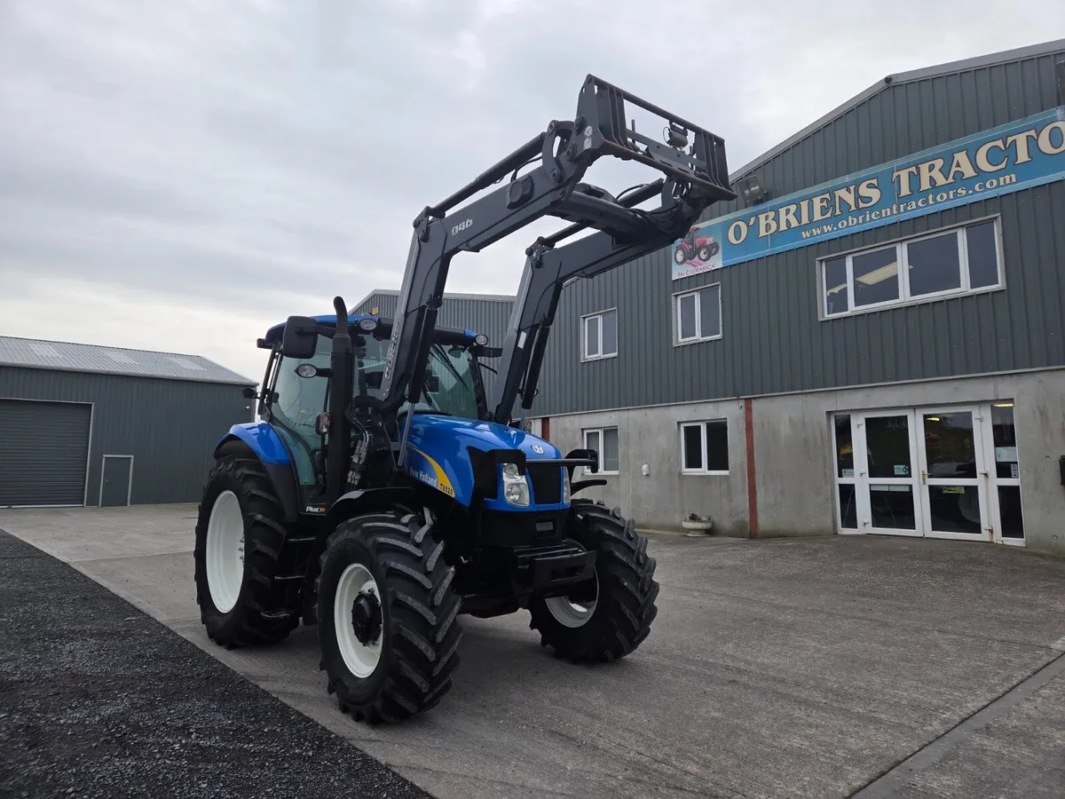 2011 New Holland T6020 - Image 3