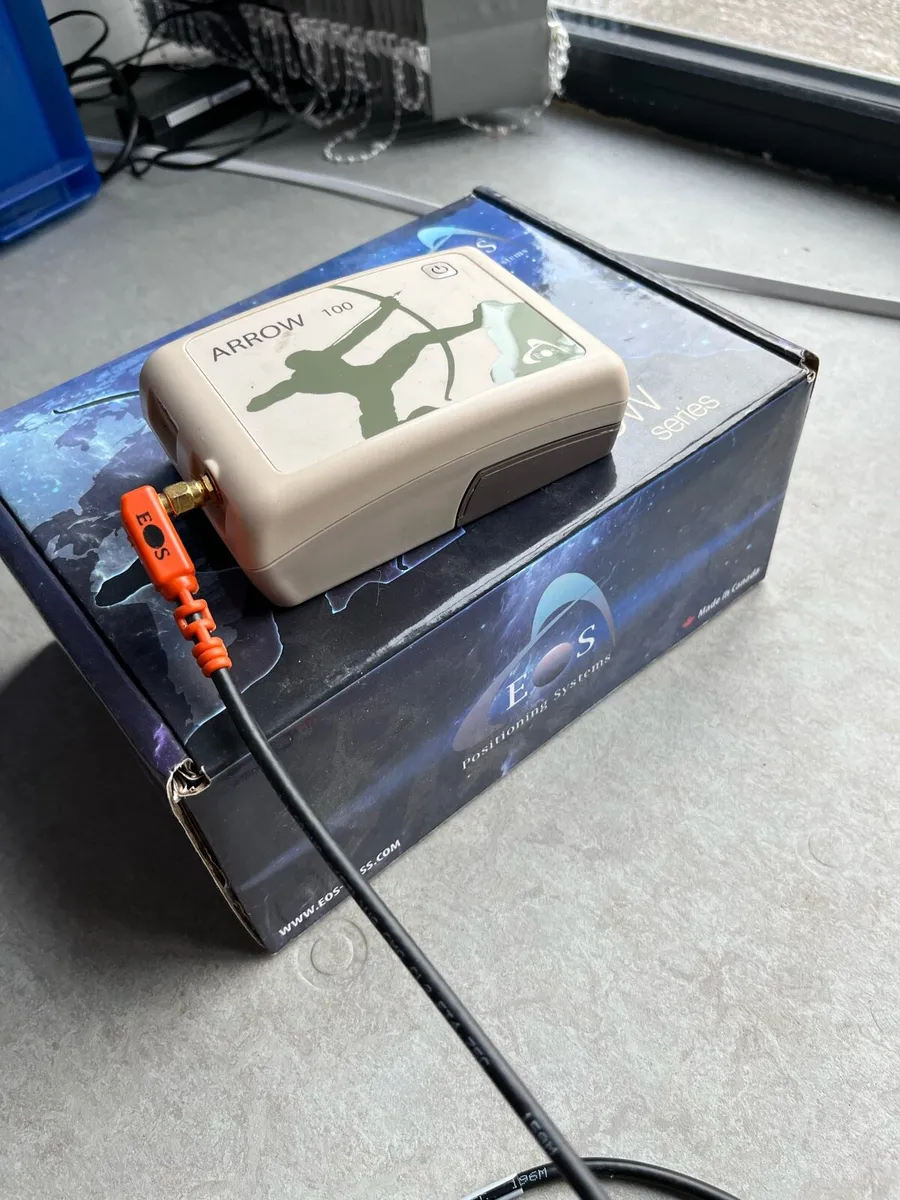 Survey Equipment Arrow 100 GNSS and accessories - Image 4