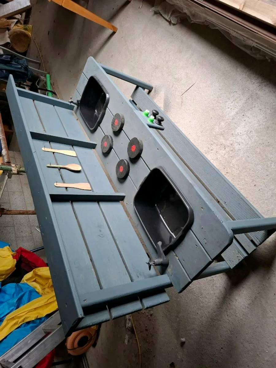 New Outdoor Mud kitchen - Image 2