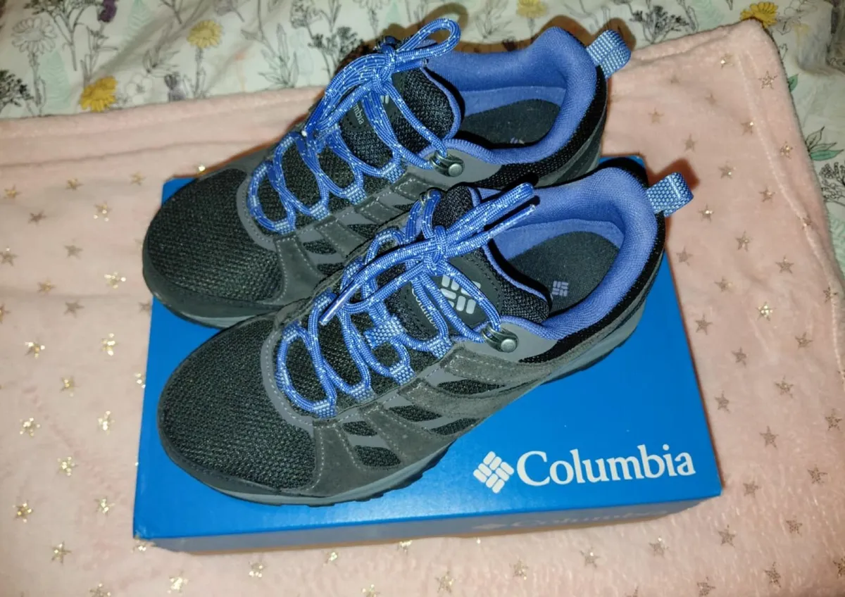 Columbia  waterproof walking women's shoes - Image 1