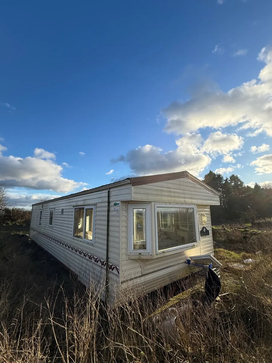 Mobile home - Image 1