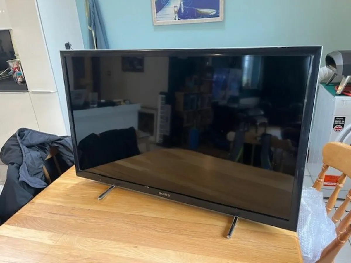 Sony TV 40 inch - Image 1
