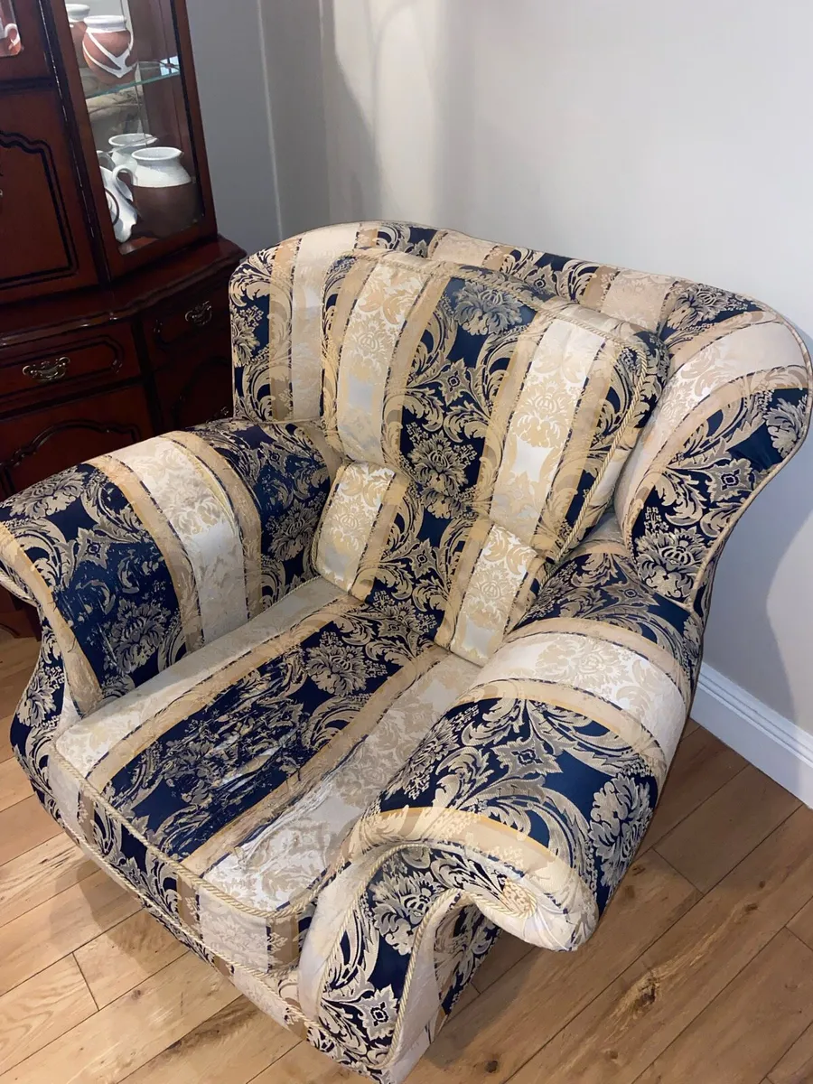 3-1-1 Sofa,  free to take - Image 2