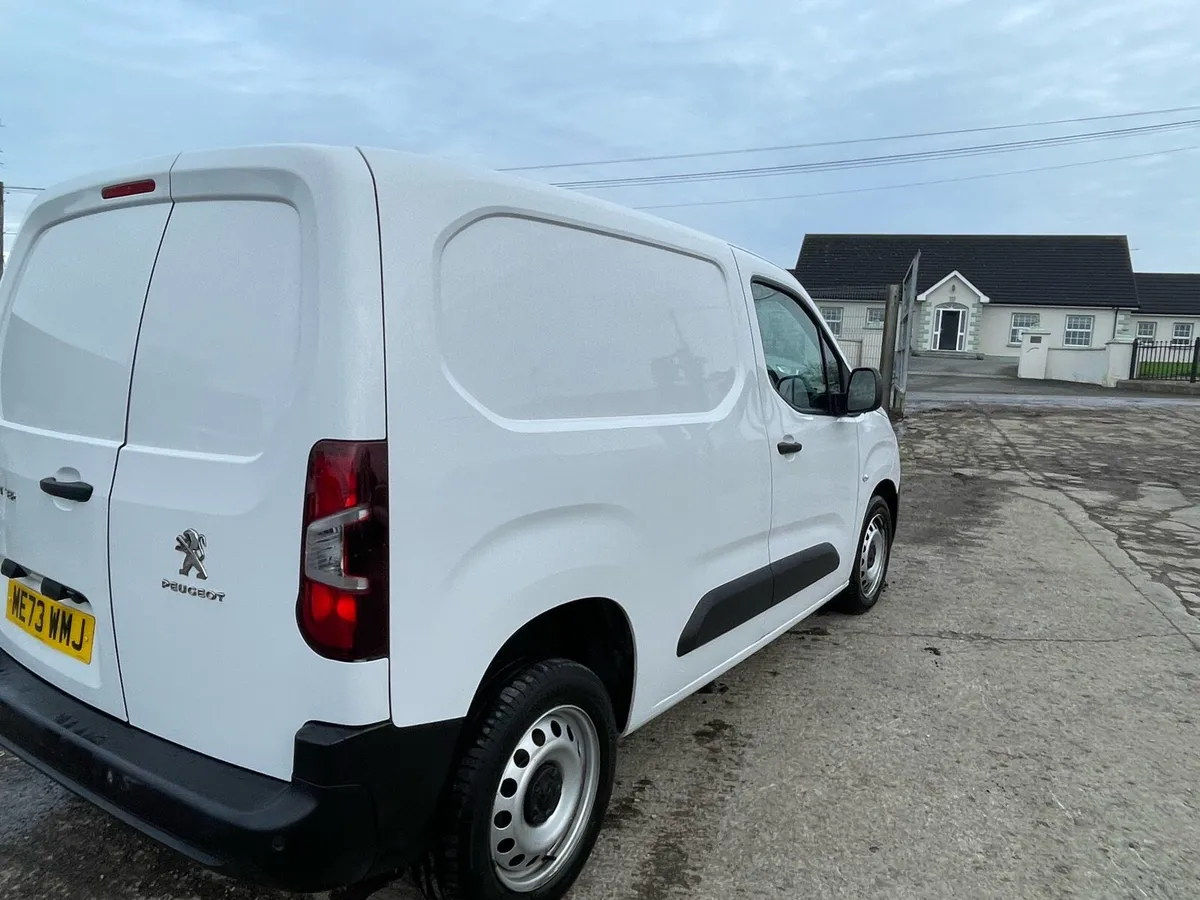 2024 PEUGEOT PARTNER PROFESSIONAL HDI - Image 4
