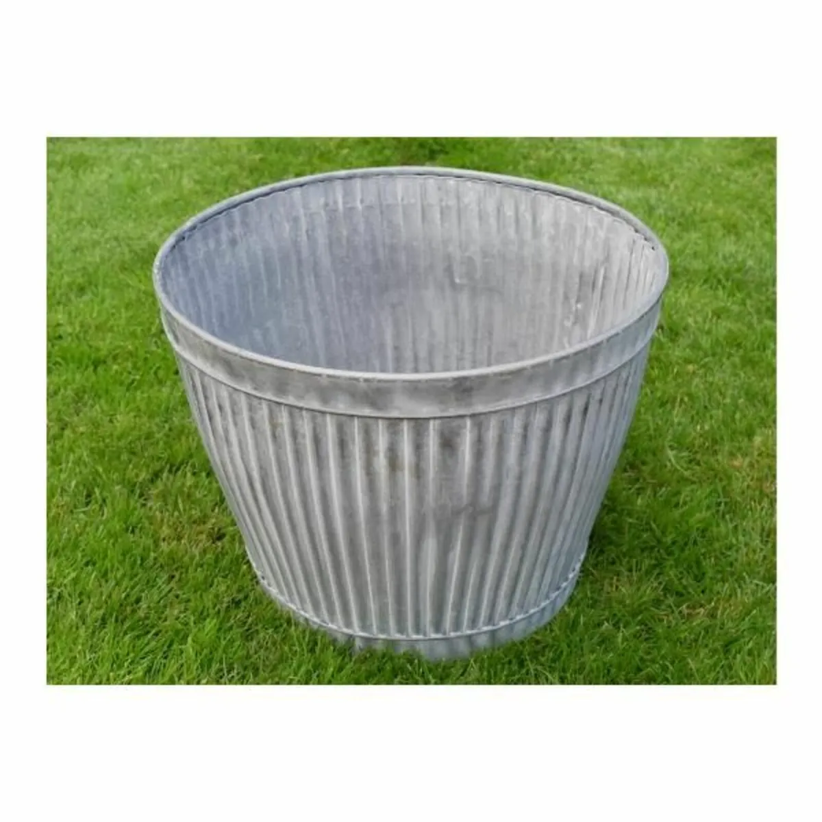 Planter D9478 - Image 2