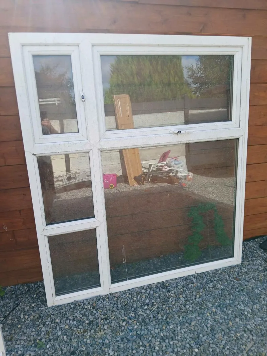 Window and door - Image 1