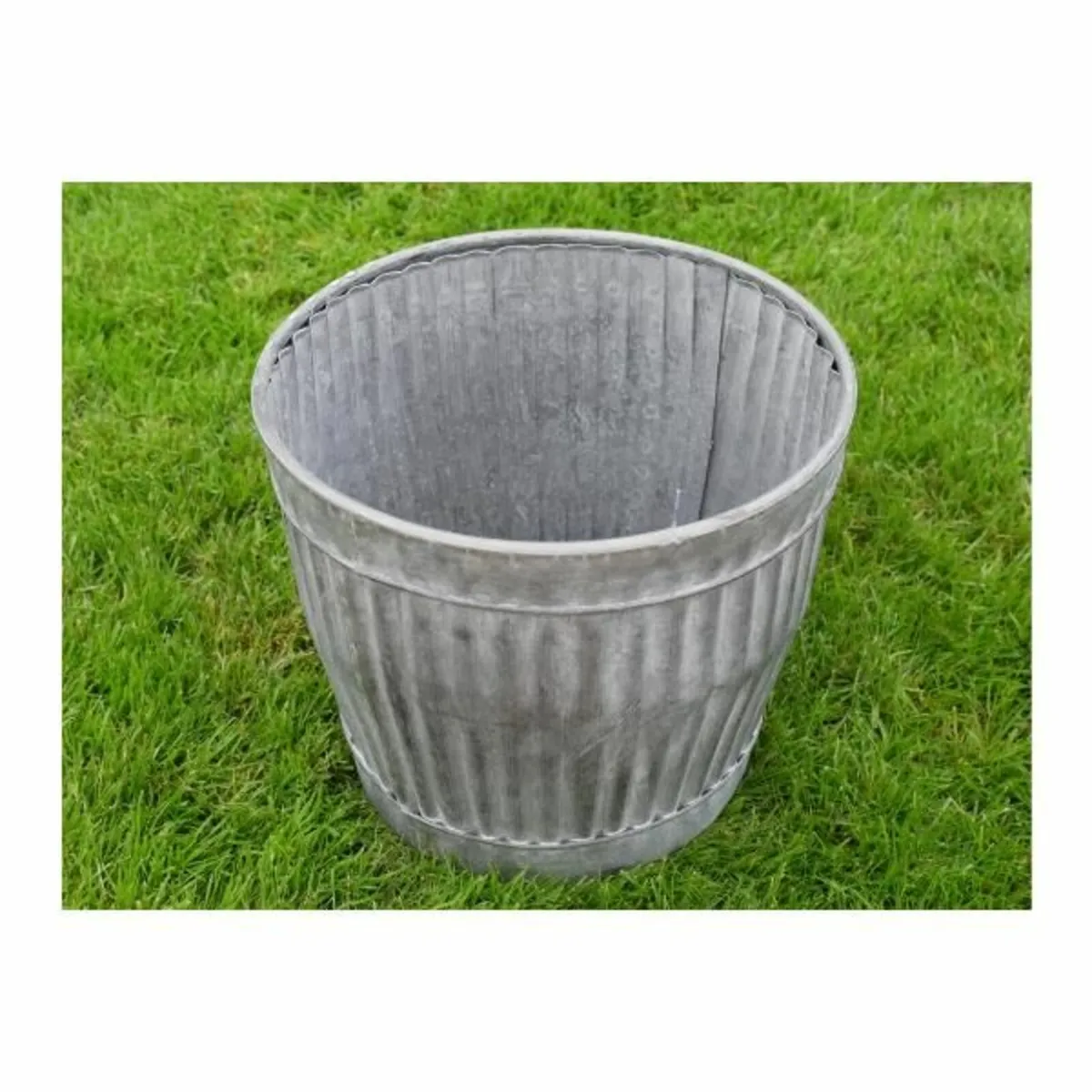 Planter D9488 - Image 2