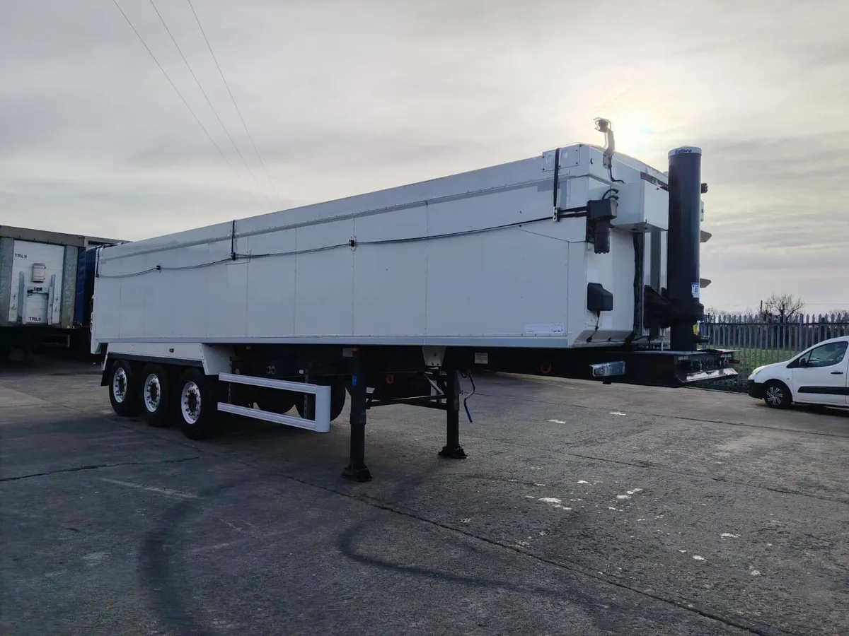 2019 Aggregate insulated tipper electrical cover - Image 4