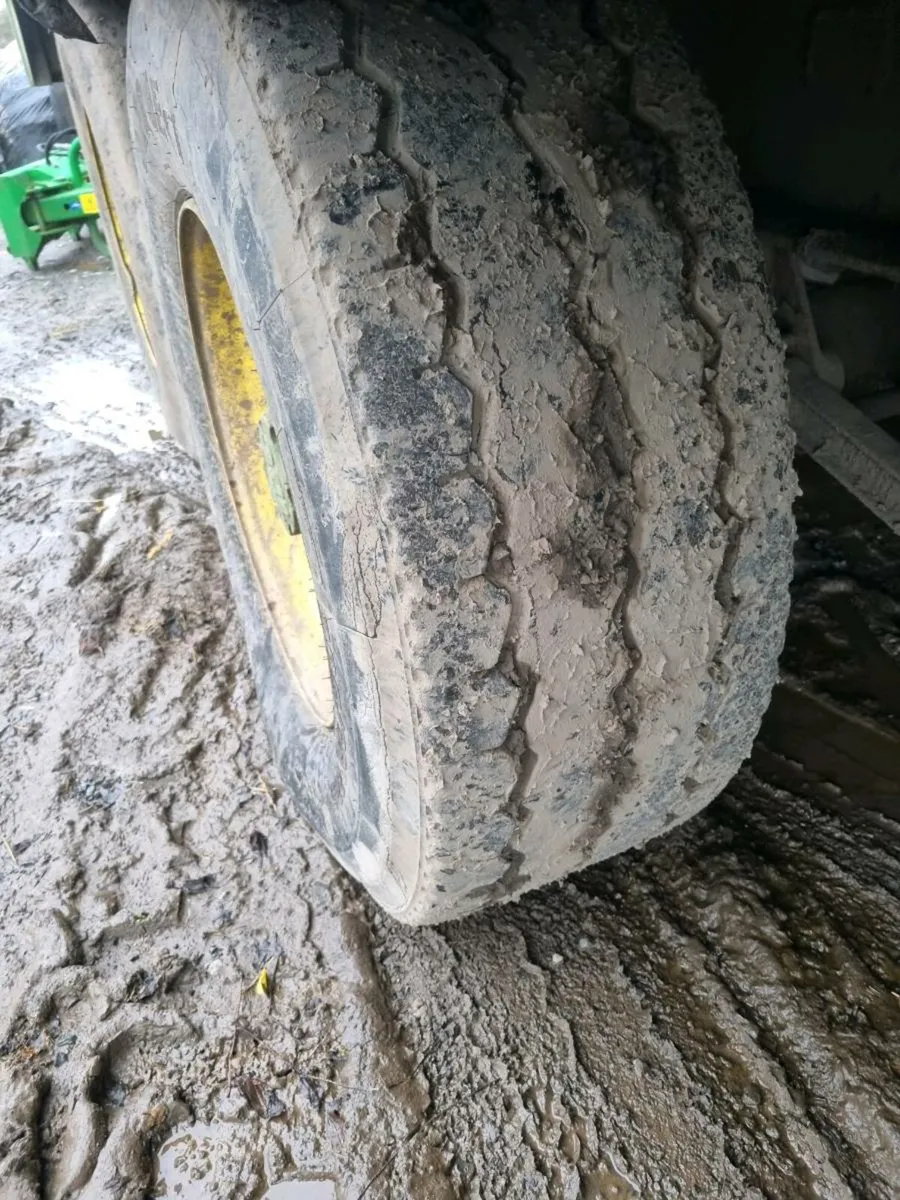 30 foot bale trailer - Image 4