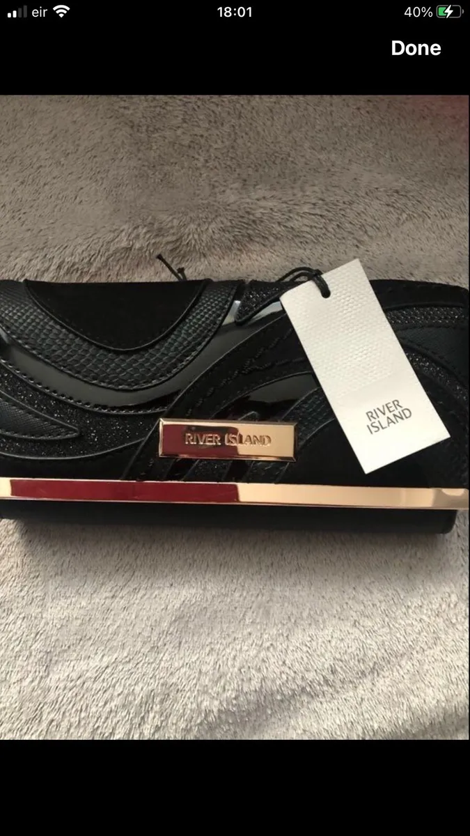 Ladies  BNWT river island purse €15 - Image 4