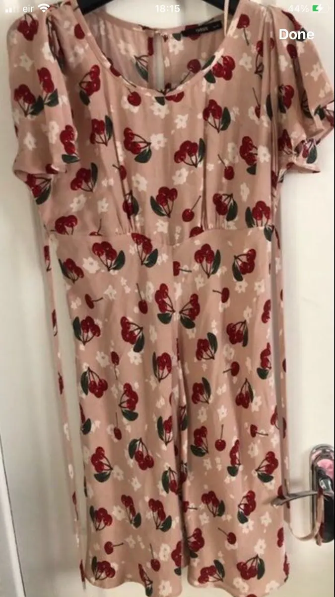 Ladies  stunning oasis dress size 10 €5 - Image 1
