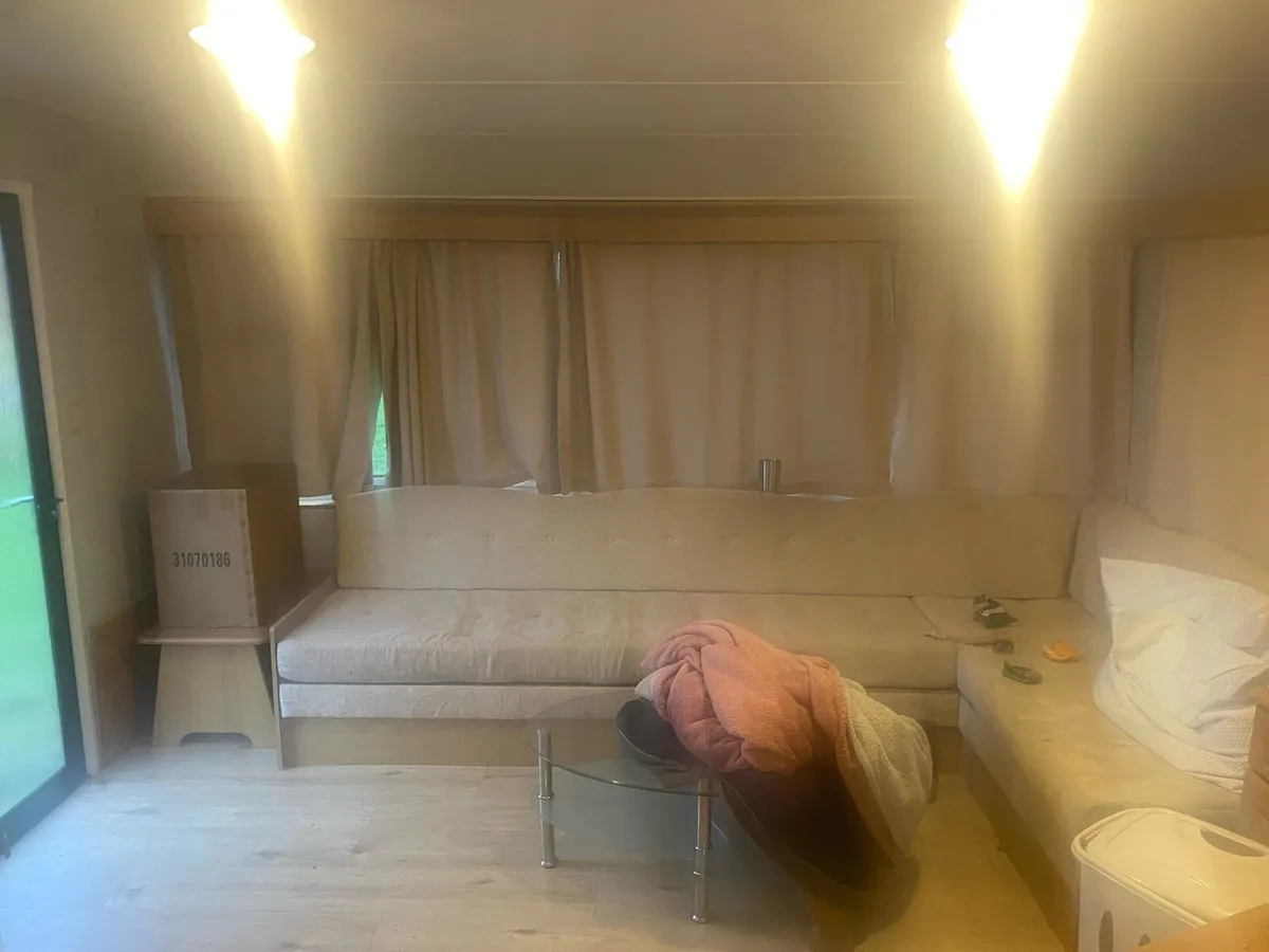 Mobile home - Image 1
