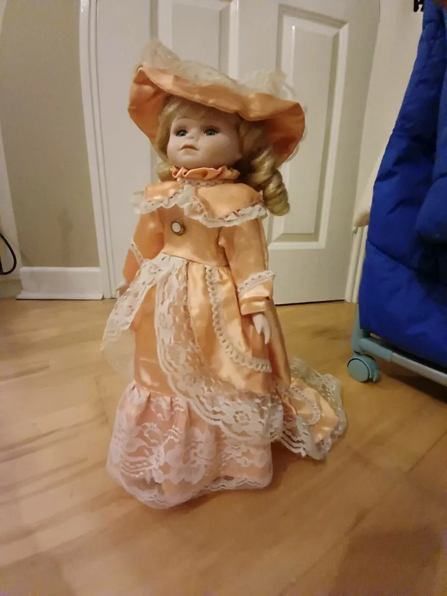 Porcelain dolls - Image 4