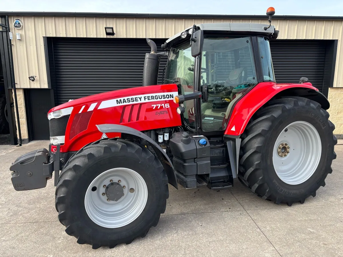 2017 MASSEY FERGUSON 7716 DYNA 6 - Image 1
