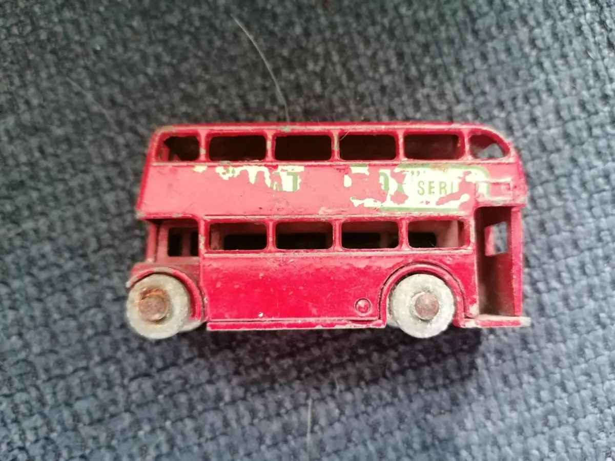 Vintage Matchbox No. 5 London Transport Bus - Image 3