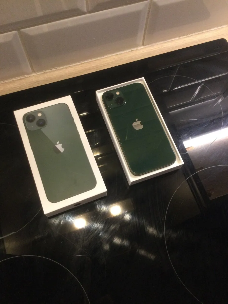 iPhone 13 128GB Green - Image 2
