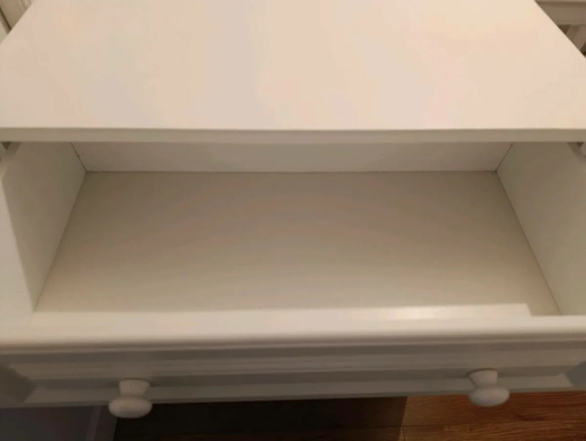 Chest of drawers - Image 2