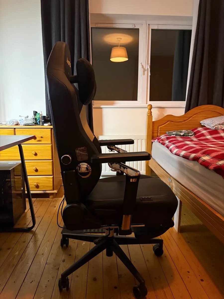 AutoFull M6 Ultra Gaming Chair - Image 2