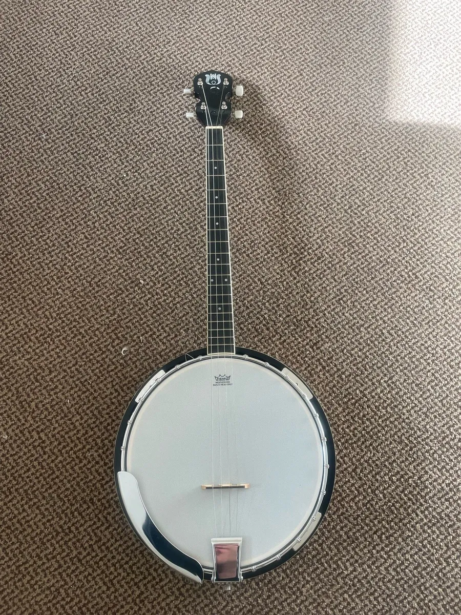 Barnes & Mullins Irish 19 fret Tenor Banjo - Image 1