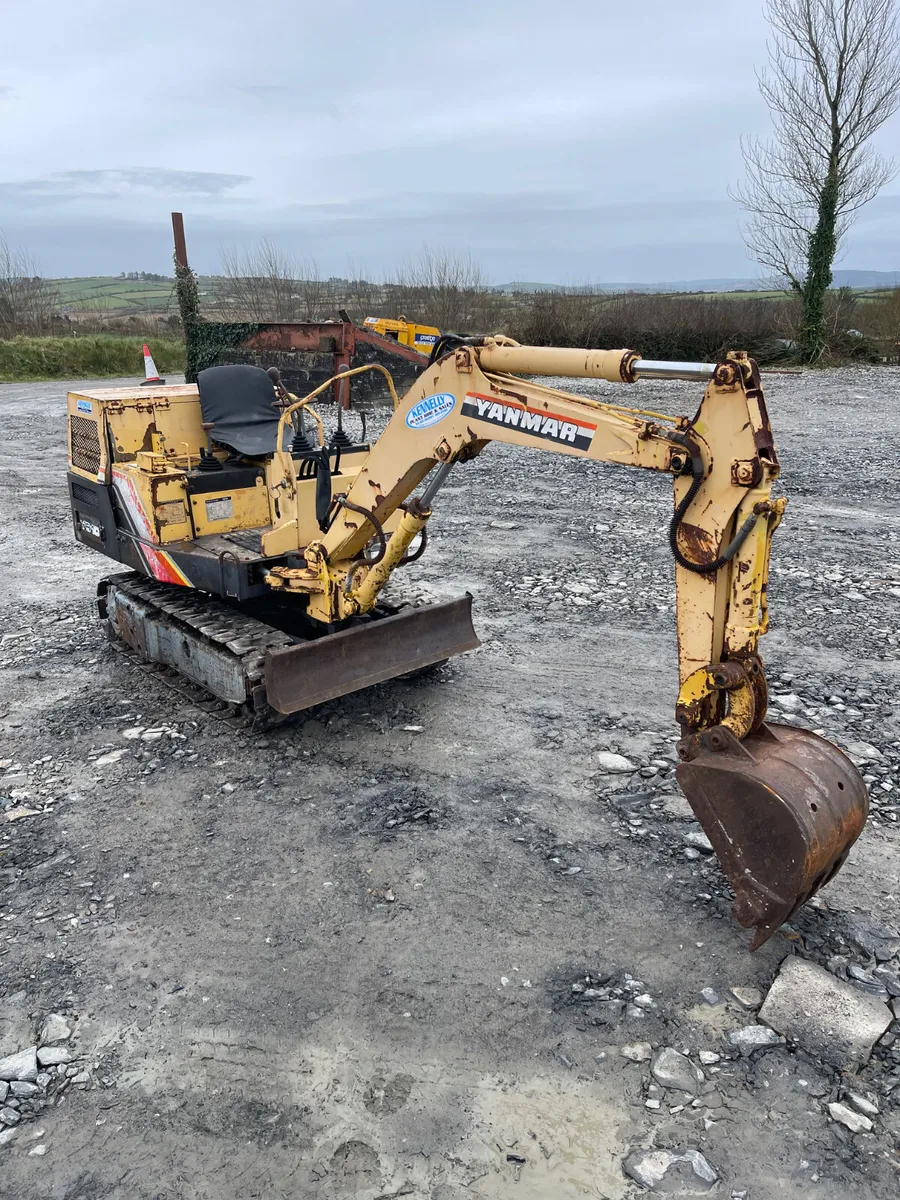 Yanmar micro digger - Image 2