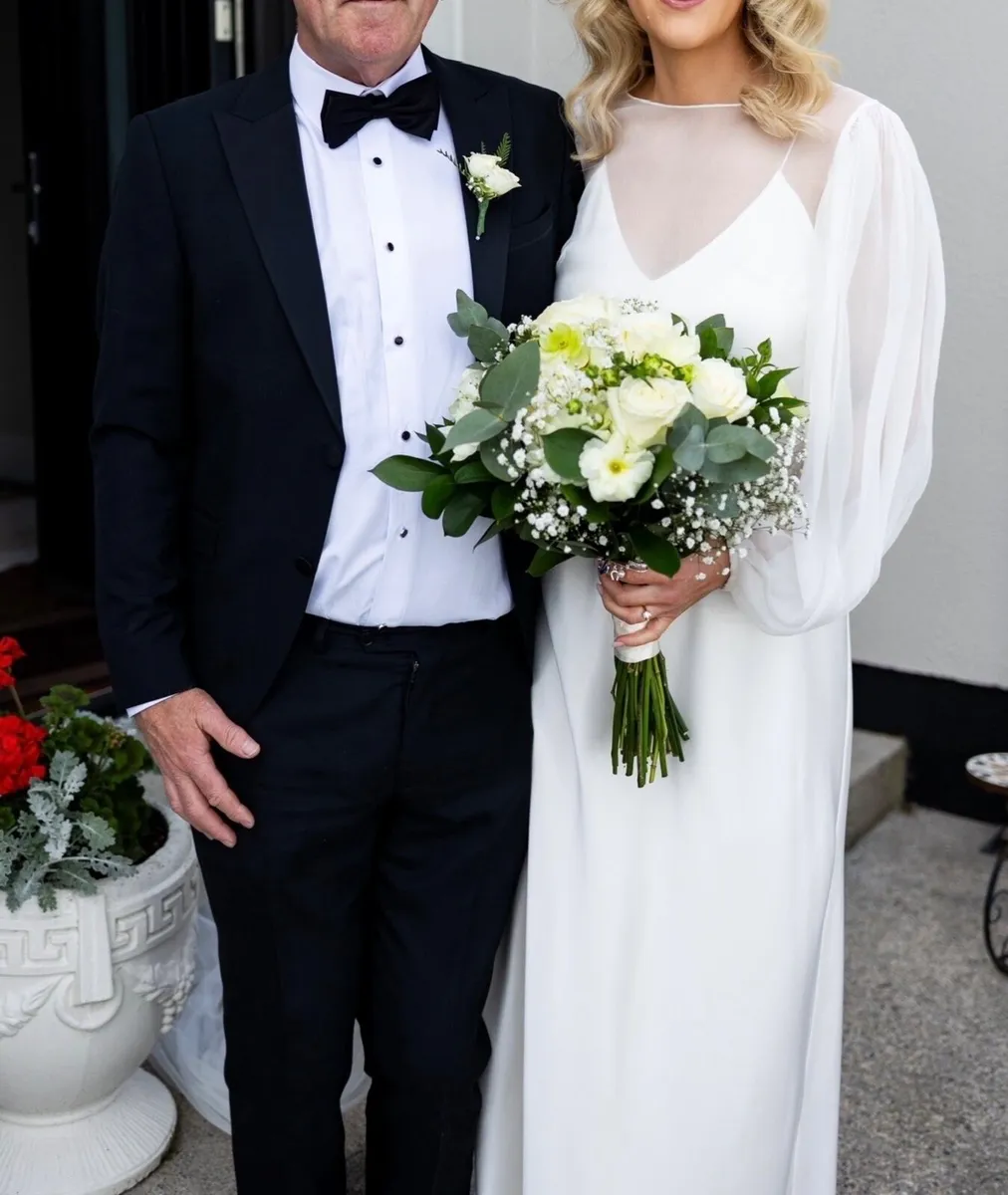 Wedding dress - Image 4