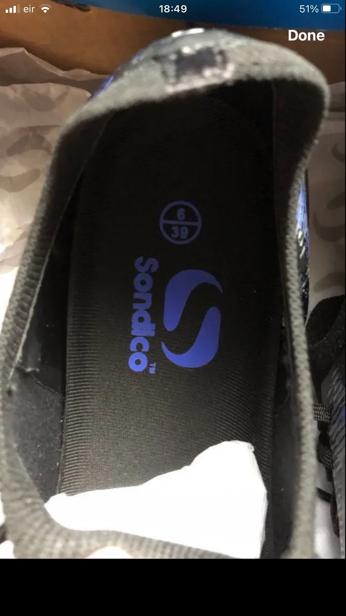 Mens new football boots size 6 €25 - Image 3