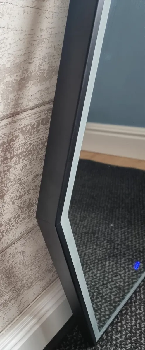 LED Bathroom Mirror Black Frame Antifog Touch - Image 4