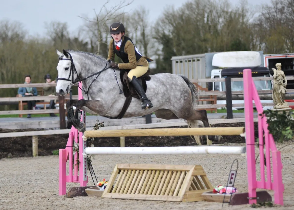 143 Connemara - Image 2