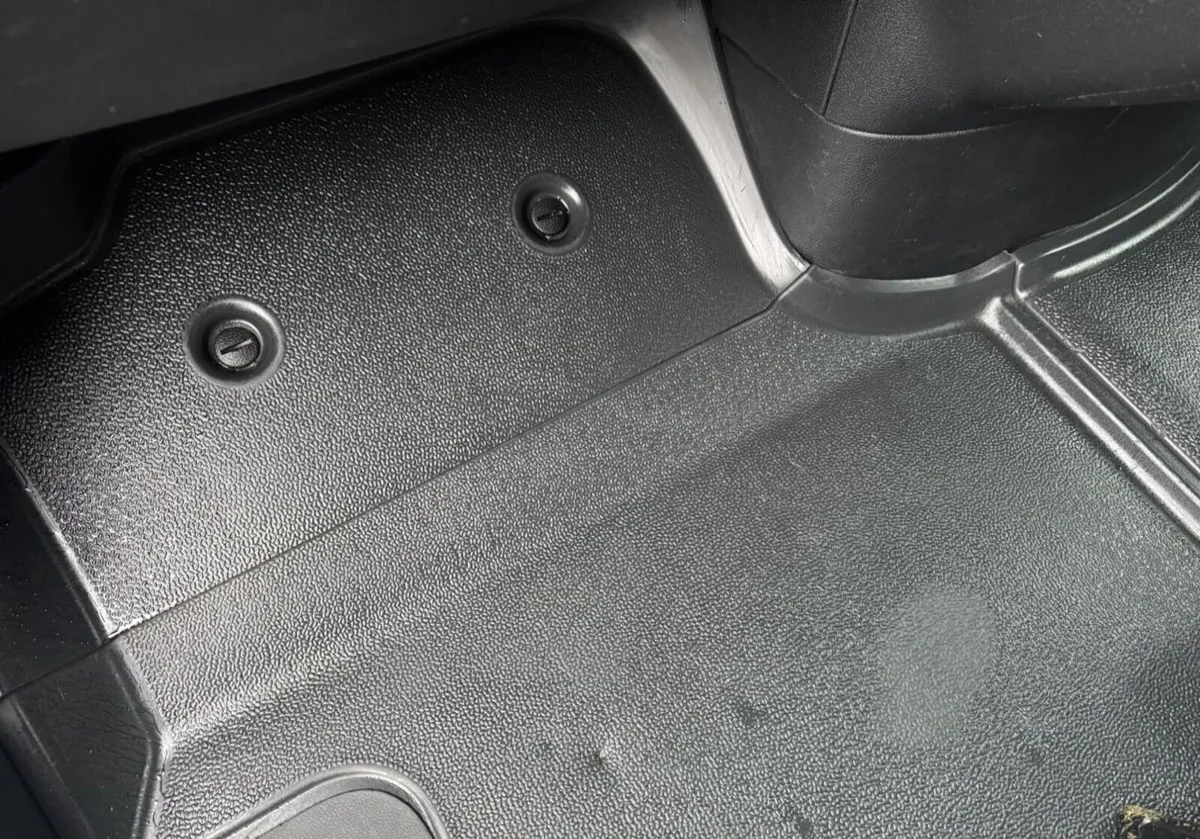 2021 Mercedes-Benz Sprinter Curtainsider Van - Image 2